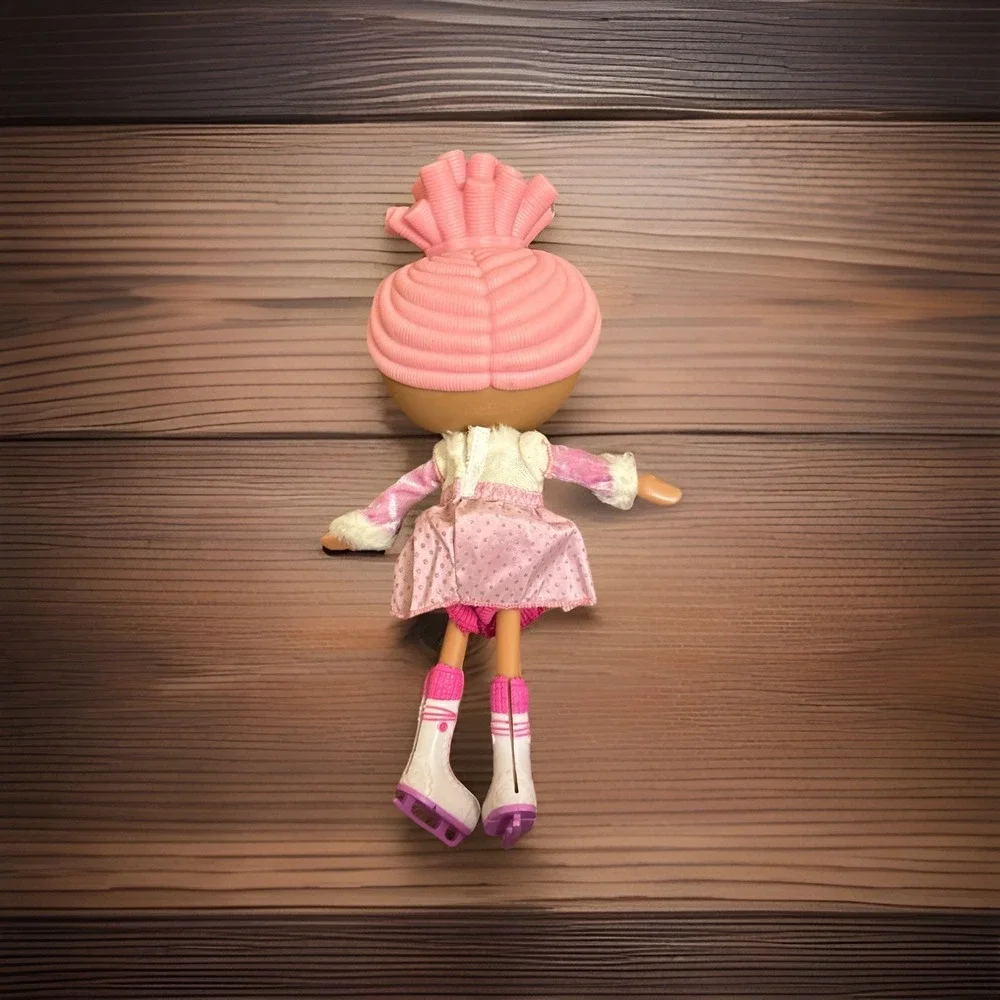 Lalaloopsy Swirly Figure Eight Ice Skater Doll Full Size 13'' Pink Hair No Pet - Picture 5 of 6